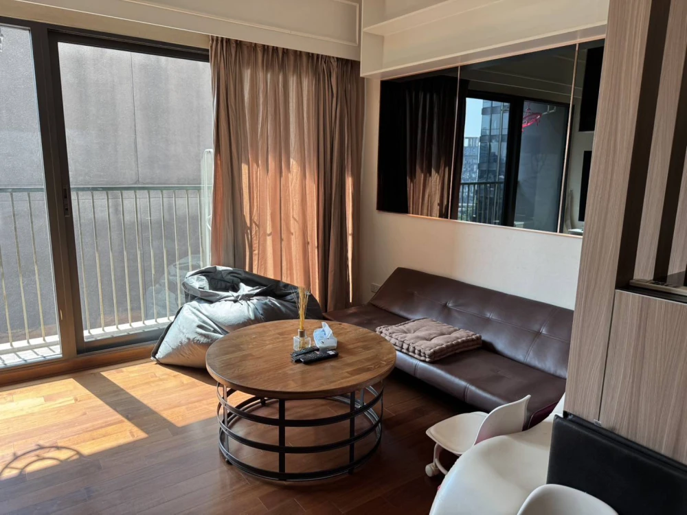 ให้เช่า!! คอนโด โนเบิล รีมิกซ์ สุขุมวิท 36 ชั้น 12 ตึก A ห้องสวย ทำเลดี ราคาดี เดินทางสะดวก ห้ามพลาด!!