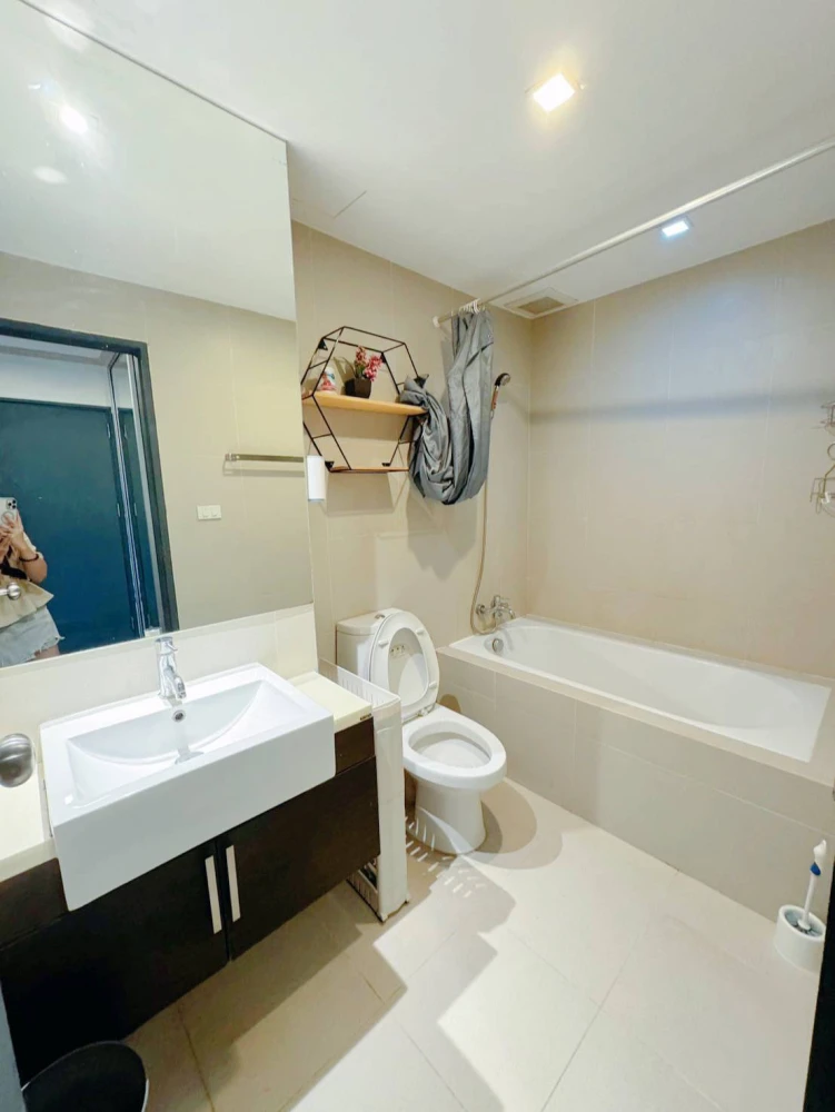 ให้เช่า!! คอนโด โนเบิล รีมิกซ์ สุขุมวิท 36 ชั้น 12 ตึก A ห้องสวย ทำเลดี ราคาดี เดินทางสะดวก ห้ามพลาด!!