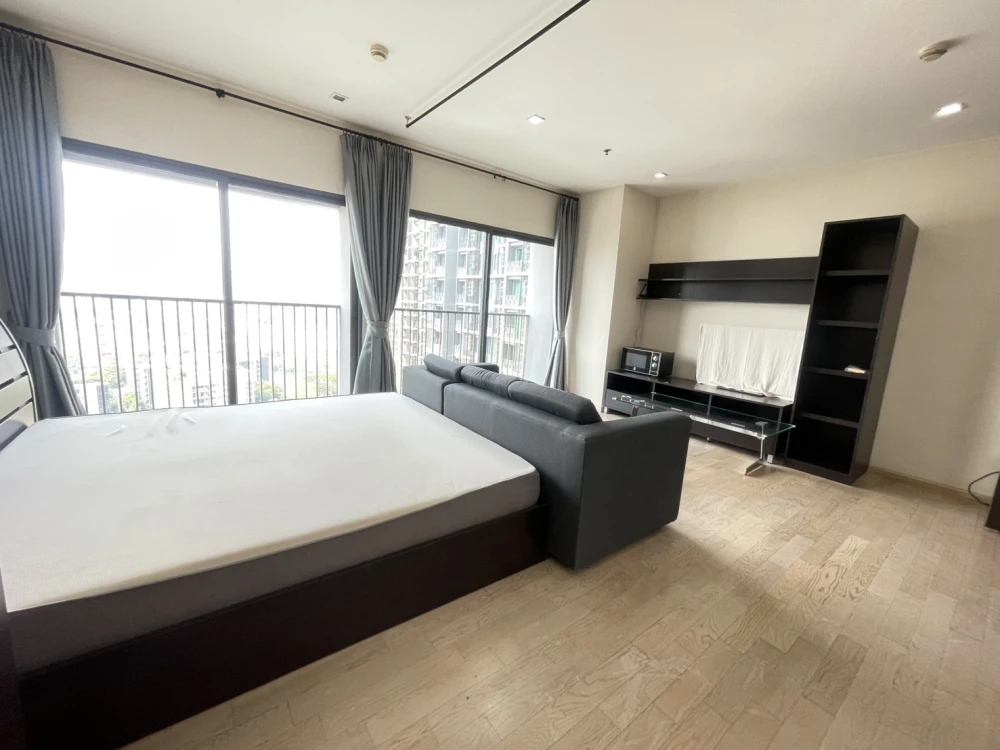 ให้เช่า!! คอนโด โนเบิล รีมิกซ์ สุขุมวิท 36 ชั้น 18 เฟอร์นิเจอร์ครบ พร้อมเข้าอยู่ ห้ามพลาด!!