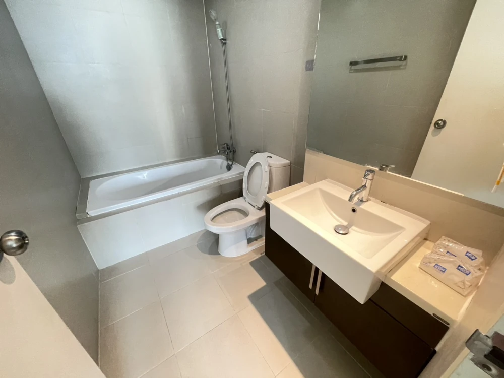 ให้เช่า!! คอนโด โนเบิล รีมิกซ์ สุขุมวิท 36 ชั้น 18 เฟอร์นิเจอร์ครบ พร้อมเข้าอยู่ ห้ามพลาด!!