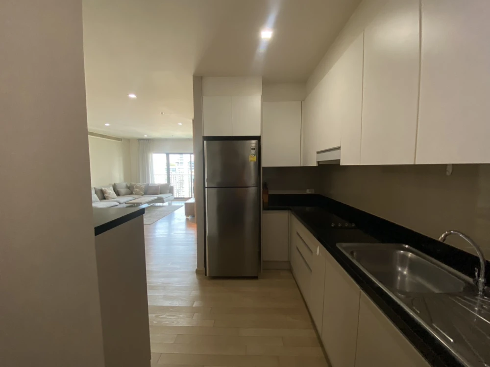 ให้เช่า คอนโด โนเบิล รีมิกซ์ สุขุมวิท 36 ส่วนกลางครบครัน ทำเลดี ใกล้รถไฟฟ้า เดินทางสะดวก จองเลย