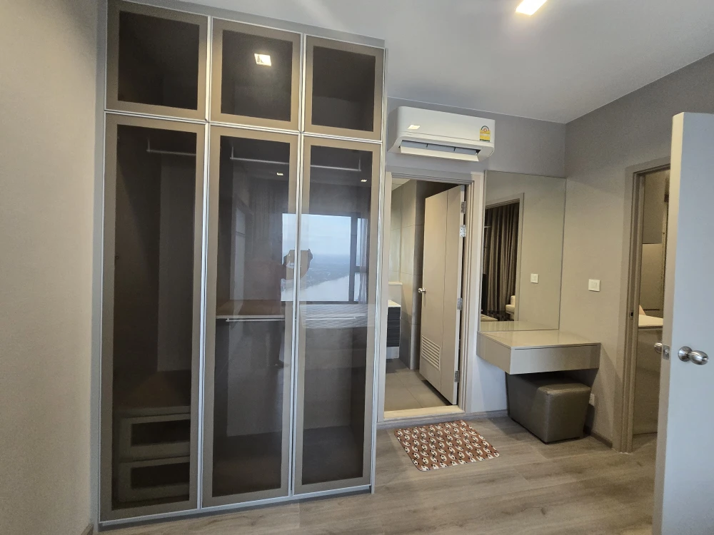 ให้เช่า คอนโด โพลิแทน รีฟ ห้องชั้นสูง มาพร้อมกับสิ่งอำนวยความสะดวกที่ครบครัน วิวแม่น้ำ หิ้วกระเป๋าใบเดียวอยู่ได้เลย รีบจองก่อนพลาด!!