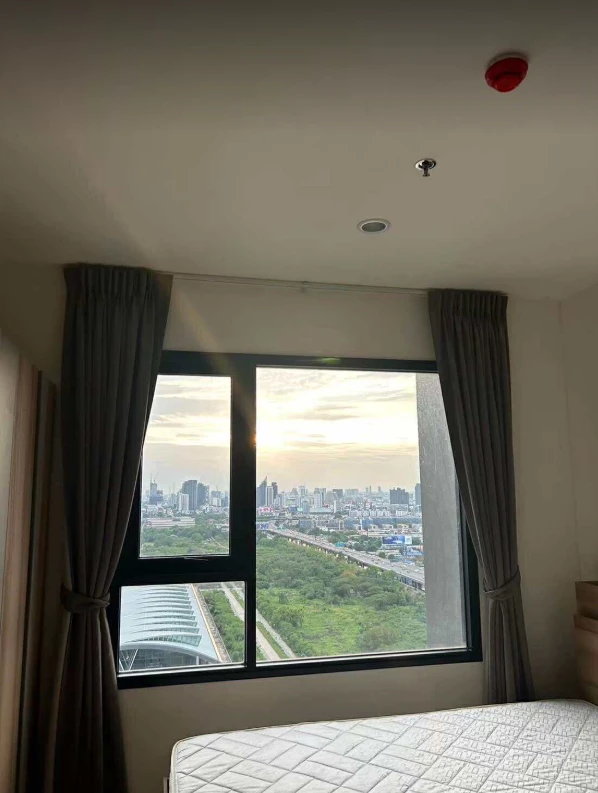 ให้เช่า!! คอนโด ไลฟ์ อโศก ชั้น 32 ห้องสวย เดินทางสะดวก หิ้วกระเป๋าพร้อมเข้าอยู่ได้เลย!!
