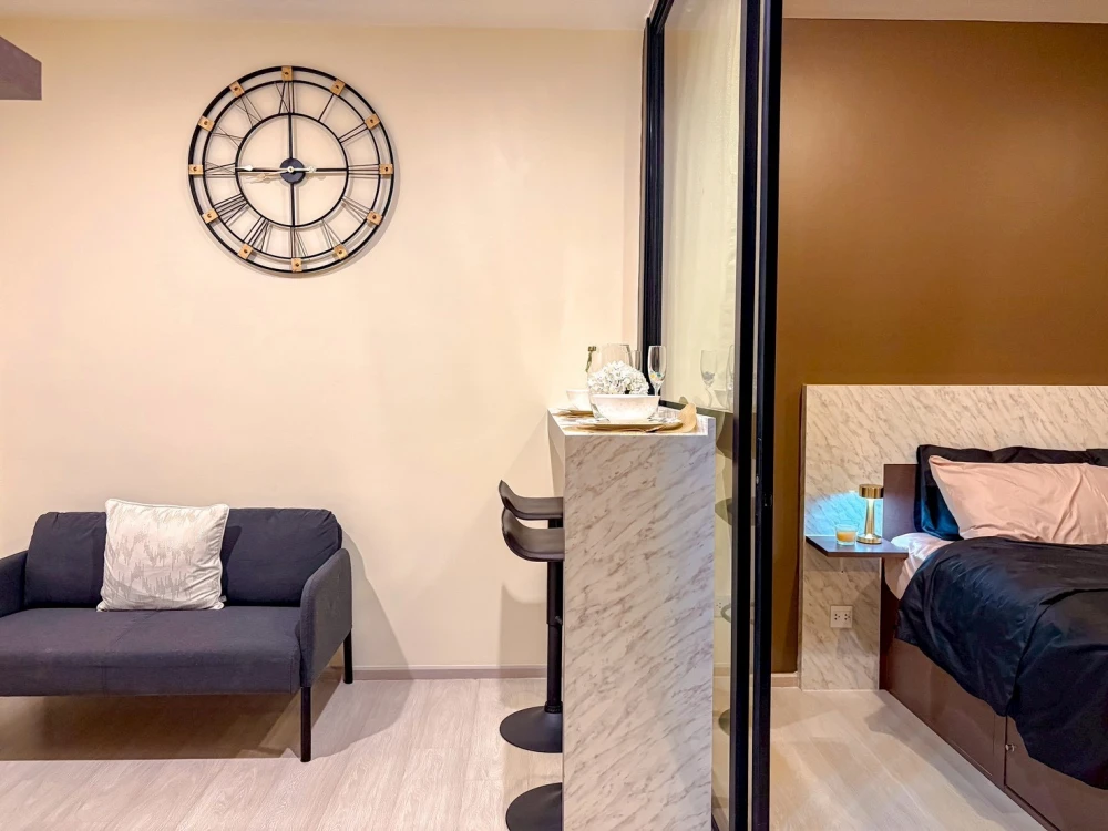 ให้เช่า คอนโด ไลฟ์ อโศก วิวสระว่ายน้ำ ทำเลดี เฟอร์นิเจอร์พร้อมเข้าอยู่ จองเลย!!