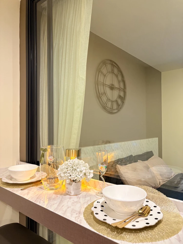 ให้เช่า คอนโด ไลฟ์ อโศก วิวสระว่ายน้ำ ทำเลดี เฟอร์นิเจอร์พร้อมเข้าอยู่ จองเลย!!