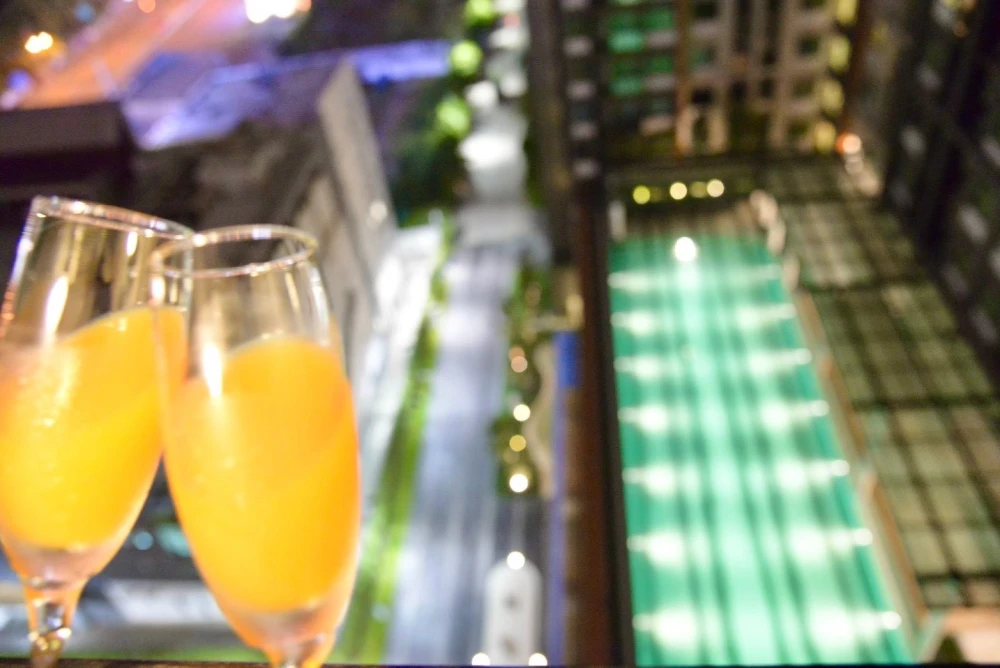 ให้เช่า คอนโด ไลฟ์ อโศก วิวสระว่ายน้ำ ทำเลดี เฟอร์นิเจอร์พร้อมเข้าอยู่ จองเลย!!