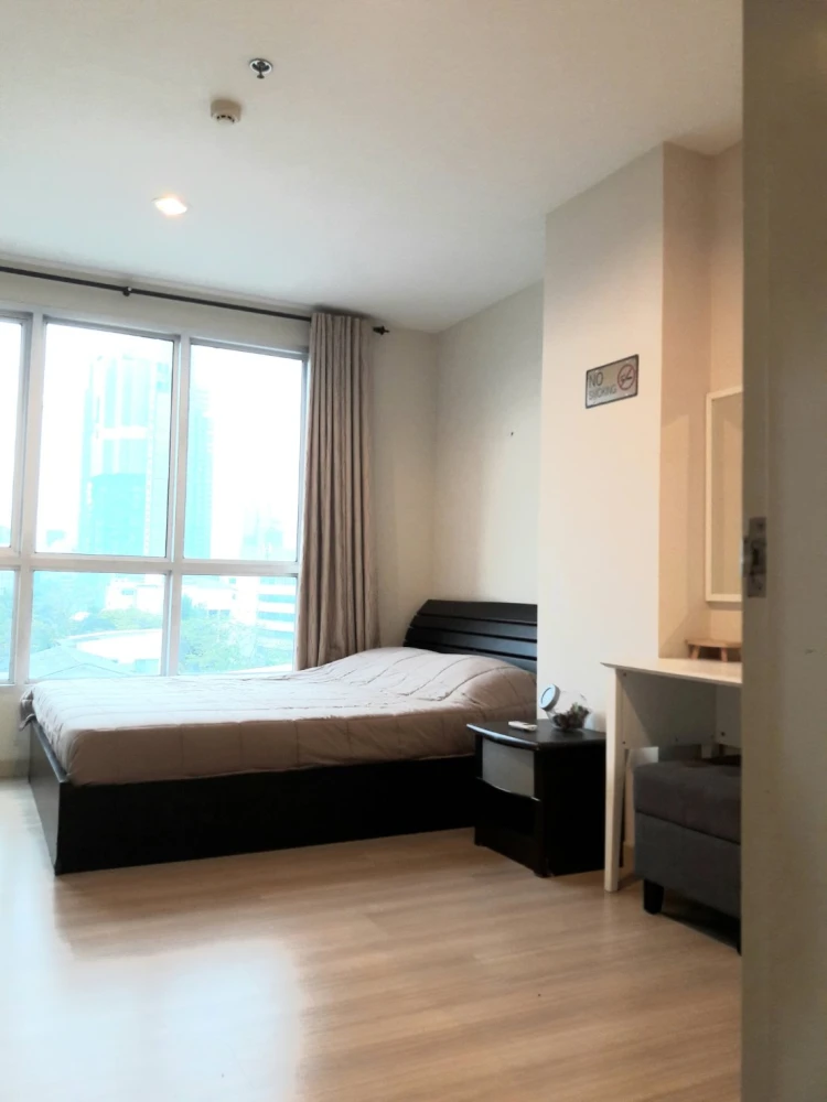 ให้เช่า คอนโด ไลฟ์ แอท สาทร 10 ห้องเลขที่ 48/29  เฟอร์และเครื่องใช้ไฟฟ้าครบ รีบจองเลย อย่ารอช้า!!