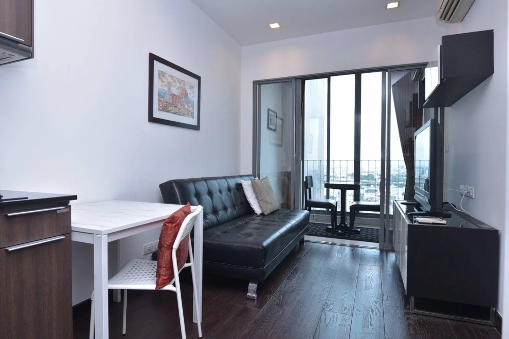 ให้เช่า!! คอนโด ไอดีโอ คิว พญาไท ห้องเลขที่ 138/213 พร้อมเฟอร์นิเจอร์ครบครัน จองเลยจ้า อย่ารอช้า!!