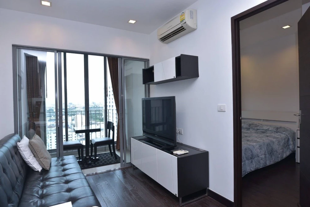 ให้เช่า!! คอนโด ไอดีโอ คิว พญาไท ห้องเลขที่ 138/213 พร้อมเฟอร์นิเจอร์ครบครัน จองเลยจ้า อย่ารอช้า!!