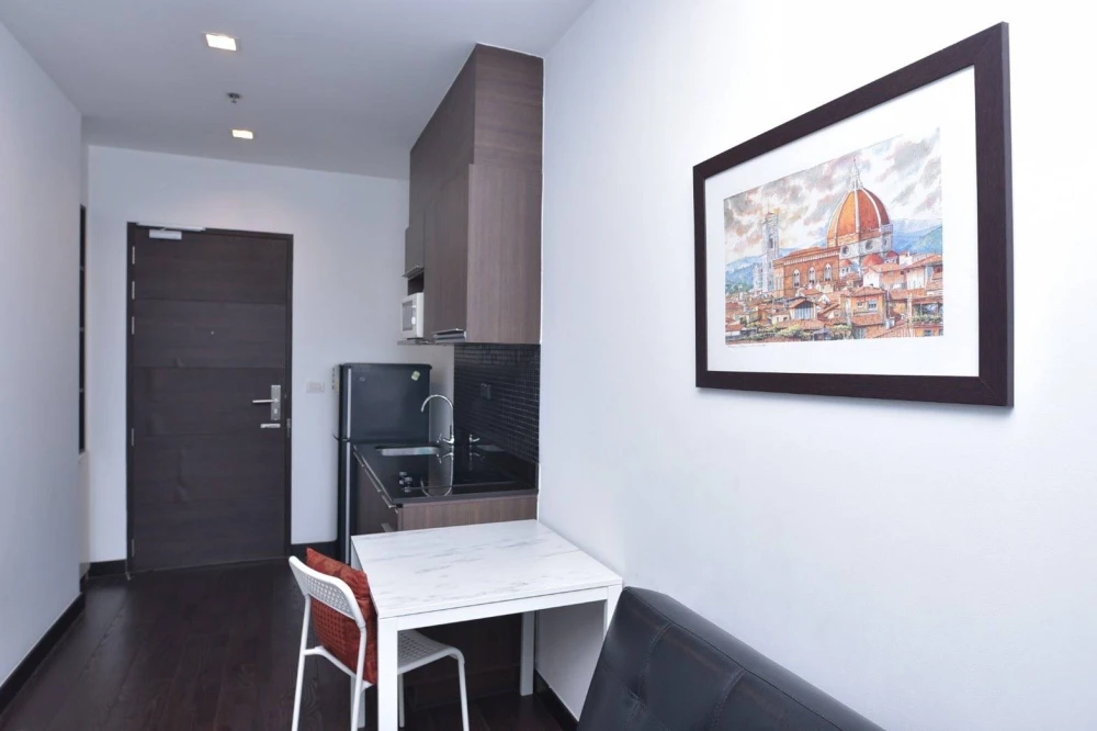 ให้เช่า!! คอนโด ไอดีโอ คิว พญาไท ห้องเลขที่ 138/213 พร้อมเฟอร์นิเจอร์ครบครัน จองเลยจ้า อย่ารอช้า!!