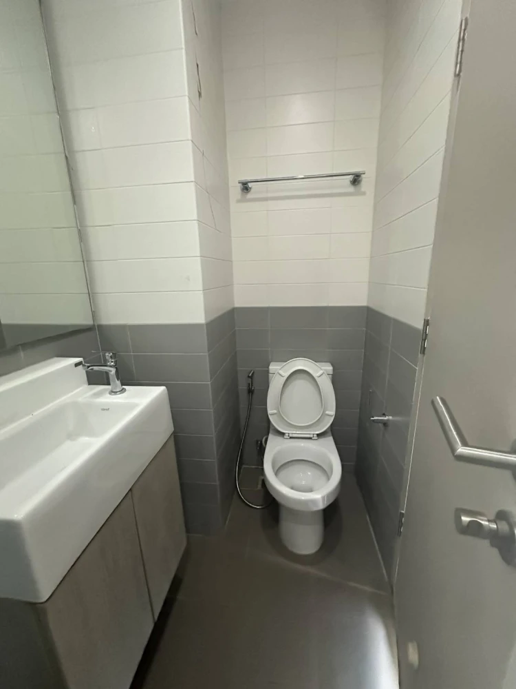 ให้เช่า คอนโด ไอดีโอ โมบิ สาทร-ตากสิน วิวสระสวย เดินทางสะดวก ทำเลดี น่าลงทุน ห้ามพลาด!!