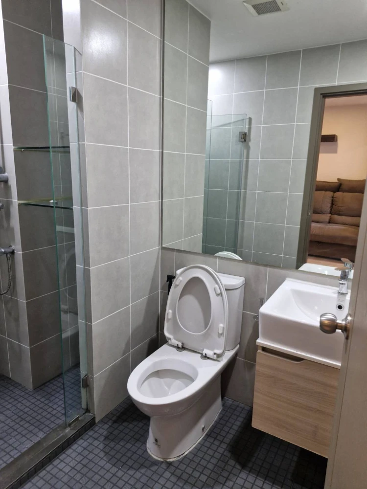 ให้เช่า คอนโด ไอดีโอ โอทู ห้องพร้อมอยู่ เฟอร์พร้อม ห้องกว้างขวาง จองเลย