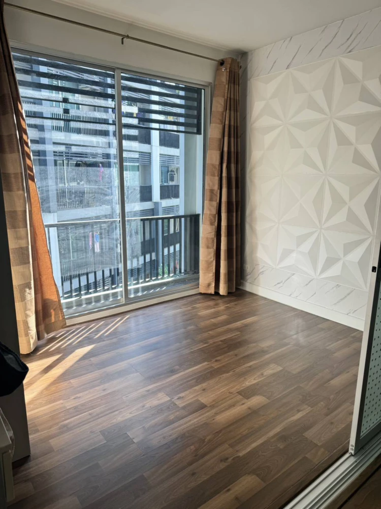 ให้เช่า คอนโด A Space ME Sukumvit 77   ห้องมุม กว้างขวาง ระเบียงวิวสระ รีบมาจับจองก่อนพลาด