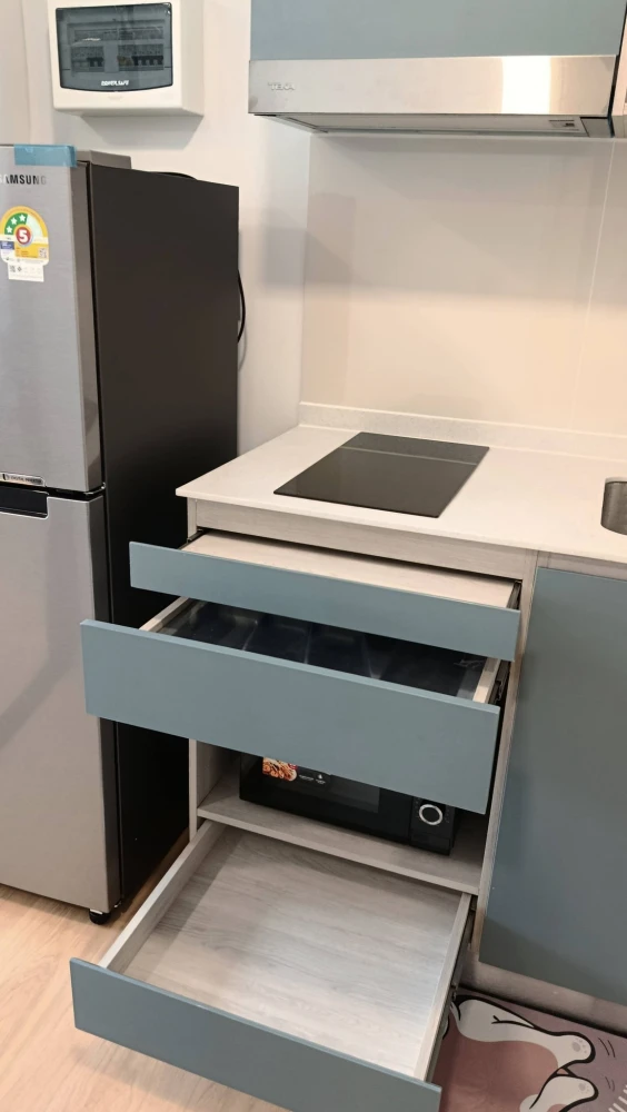 ให้เช่า คอนโด Atmoz kanaal rangsit ห้องพร้อมอยู่ เฟอร์ เครื่องใช้ไฟฟ้าครบ มาแต่ตัวเข้าอยู่ได้เลย มาจองด่วนๆ