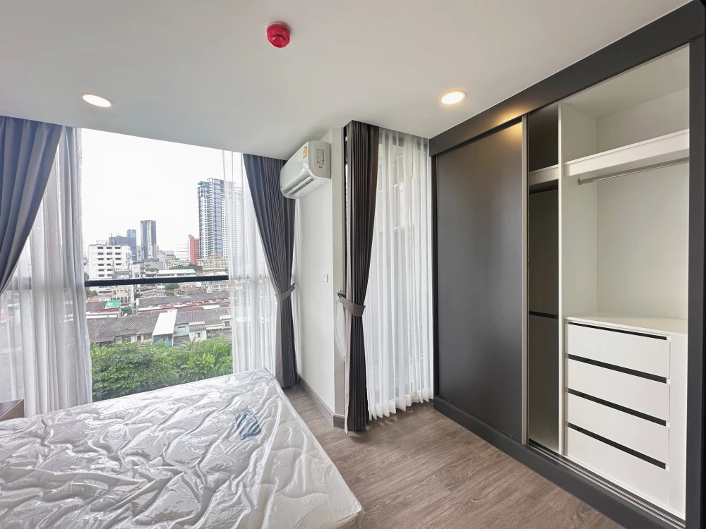 ให้เช่า คอนโด FLEXI Sathorn - Charoennakorn ห้องพร้อมอยู่ สิ่งอำนวยความสะดวกครบ รีบมาจองเลย อย่าพลาด