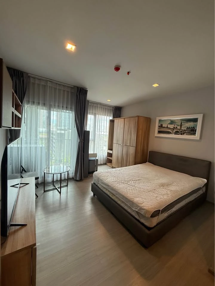 ให้เช่า คอนโด  Life Asoke rama 9 ห้องพร้อมอยู่ ชั้น 32 ได้วิวสูง มาพร้อมสิ่งอำนวยความสะดวกครบ คุณต้องจองเลย