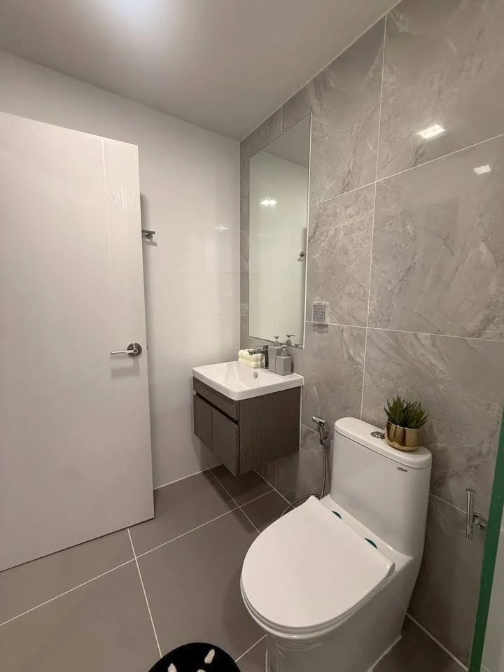 ให้เช่า คอนโด Modiz Rhyme Ramkhamhaeng ห้องพร้อมอยู่ เฟอร ์เครื่องใช้ไฟฟ้าครบ มาจองเลย อย่าพลาดเด็ดขาด