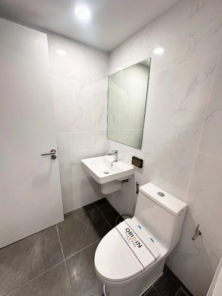 ให้เช่า คอนโด Origin Plug & Play Srinakarin ห้องพร้อมอยู่ เฟอร์ เครื่องใช้ไฟฟ้าครบ ลากกระเป๋าเข้าอยู่ได้เลย