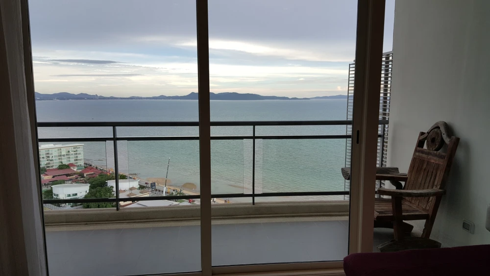ให้เช่า คอนโด Reflection Jomtien Beach Pattaya ห้องน่าอยู่ วิวทะเล built in ครัว อย่างดี รีบจองด่วน++