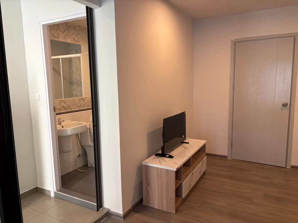 ให้เช่า คอนโด Regent Home Wuttakat ห้องน่าอยู่ เฟอร์ เครื่องใช้ไฟฟ้าครบ ชั้น 32 ได้วิวสูง รีบมาจองด่วนๆ