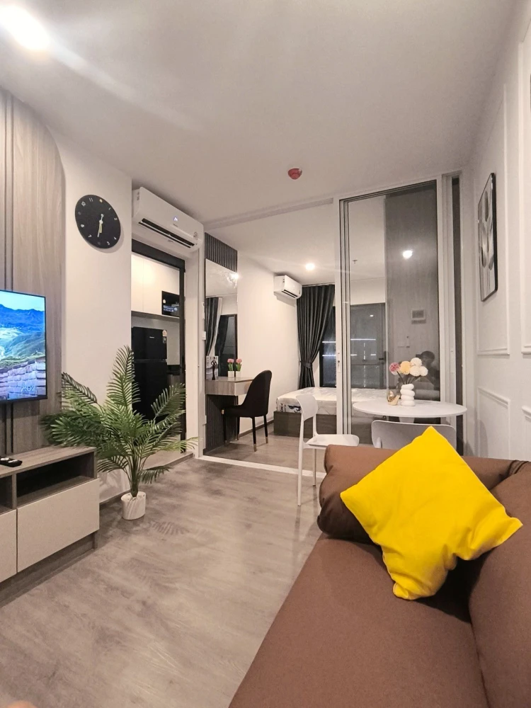 ให้เช่า คอนโด  Regent Home Wutthakat ห้องพร้อมอยู่ โทนขาว สบายตาราคาสบายกระเป๋า มาจองเลย อย่าพลาด