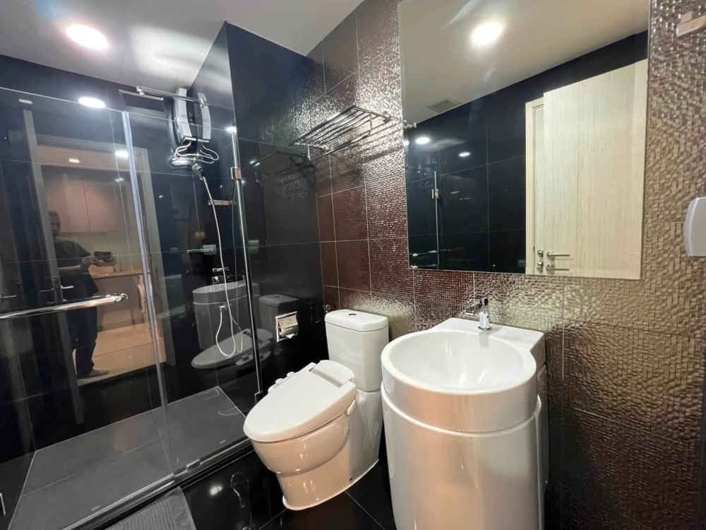 ให้เช่า คอนโด Rhythm Sukhumvit 36-38 ห้องกว้างขวาง พื้นที่ใช้สอยจุใจ สิ่งอำนวยความสะดวกครบ มาจองเลย