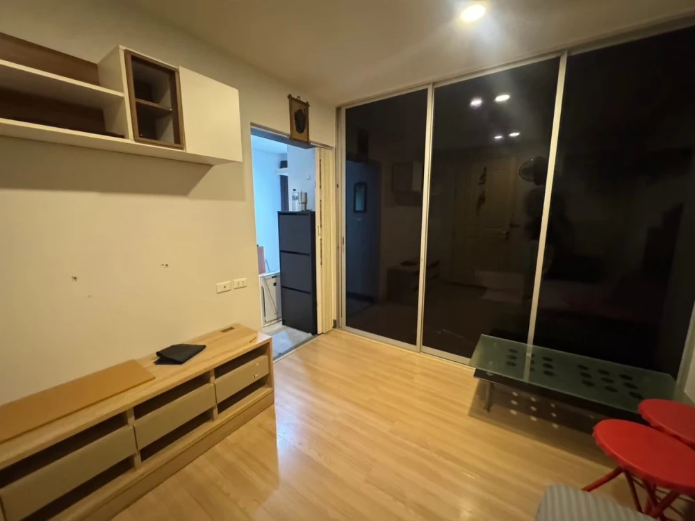 ให้เช่า คอนโด The Niche ID Seri Thai ห้องพร้อมอยู่ เฟอร์ เครื่องใช้ไฟฟ้าครบ มาแต่ตัวเข้าอยู่ได้เลย อย่าพลาด