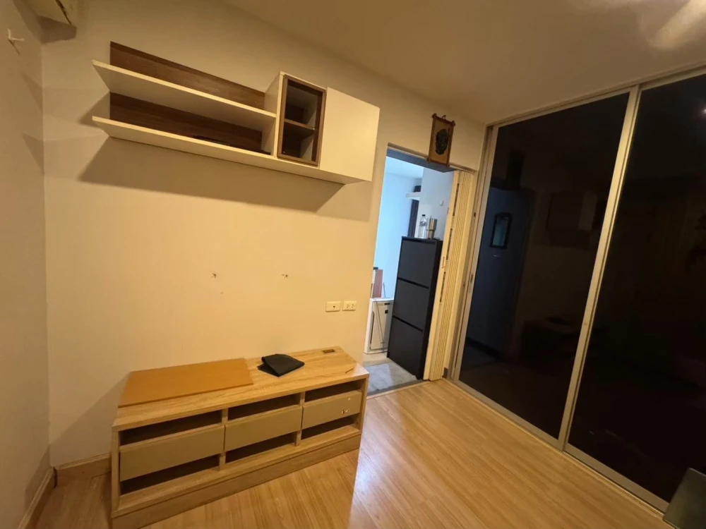 ให้เช่า คอนโด The Niche ID Seri Thai ห้องพร้อมอยู่ เฟอร์ เครื่องใช้ไฟฟ้าครบ มาแต่ตัวเข้าอยู่ได้เลย อย่าพลาด