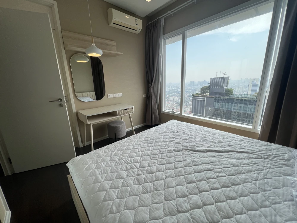 ให้เช่า คอนโด The Saint Residences  ห้องพร้อมอยู่ กว้างขวางอยู่สบาย หิ้วกระเป๋าใบเดียวมาได้เลย++