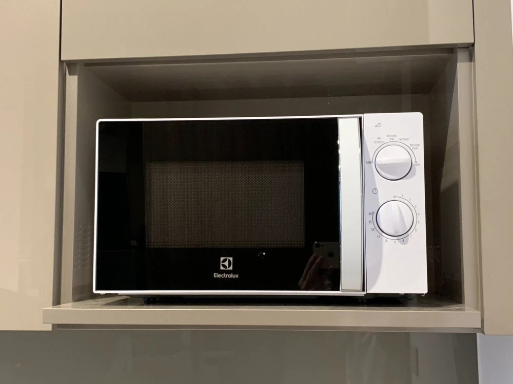 ให้เช่า คอนโด Whizdom Essence  ห้องพร้อมอยู่ เฟอร์พร้อม กว้างขวาง จองเลย