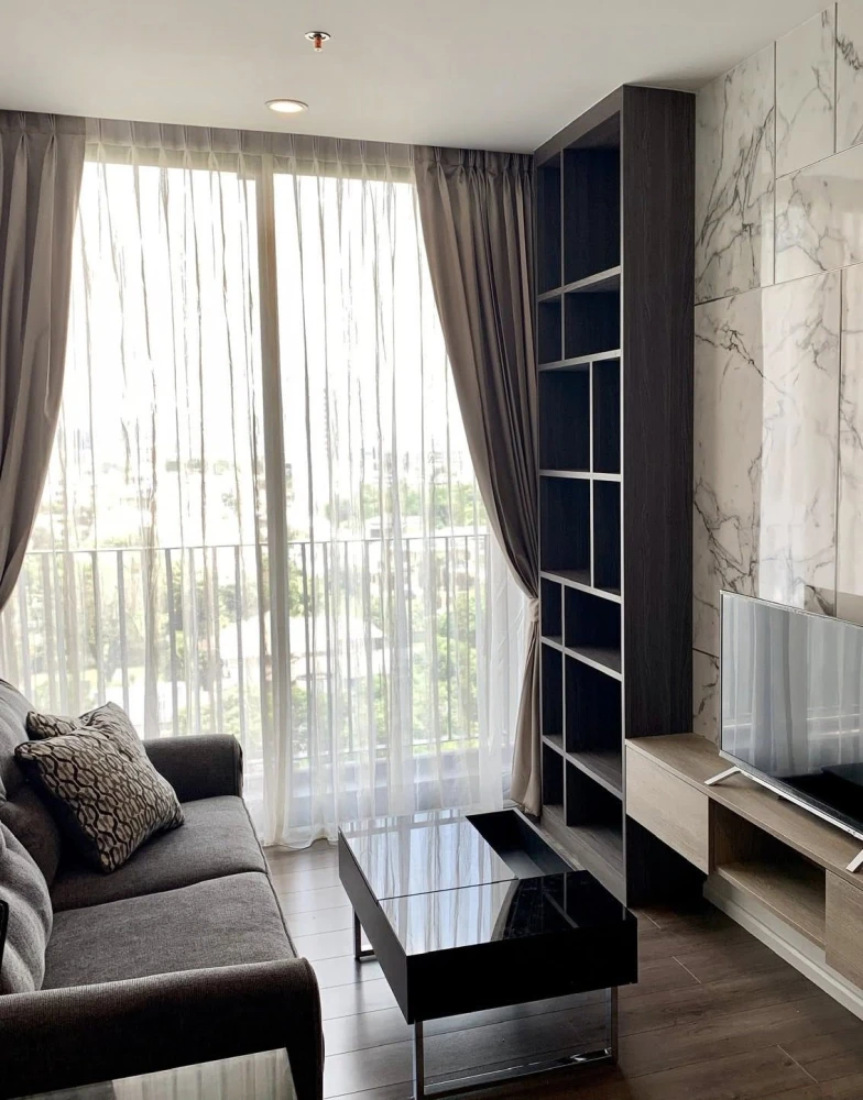 ให้เช่า คอนโด Whizdom Essence  ห้องพร้อมอยู่ เฟอร์พร้อม กว้างขวาง จองเลย