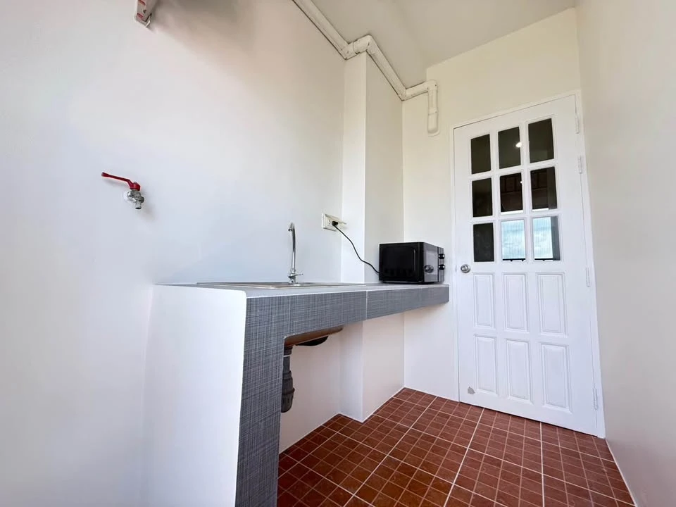 ให้เช่า  คันทรีวิลล์ รีสอร์ท คอนโดมิเนียม ห้องพร้อมอยู่ เฟอร์ + เครื่องใช้ไฟฟ้าพร้อม ราคาสบายกระเป๋า รีบจองเลยก่อนพลาด+++