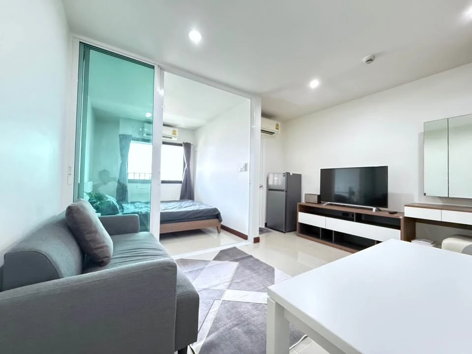 ให้เช่า  คันทรีวิลล์ รีสอร์ท คอนโดมิเนียม ห้องพร้อมอยู่ เฟอร์ + เครื่องใช้ไฟฟ้าพร้อม ราคาสบายกระเป๋า รีบจองเลยก่อนพลาด+++