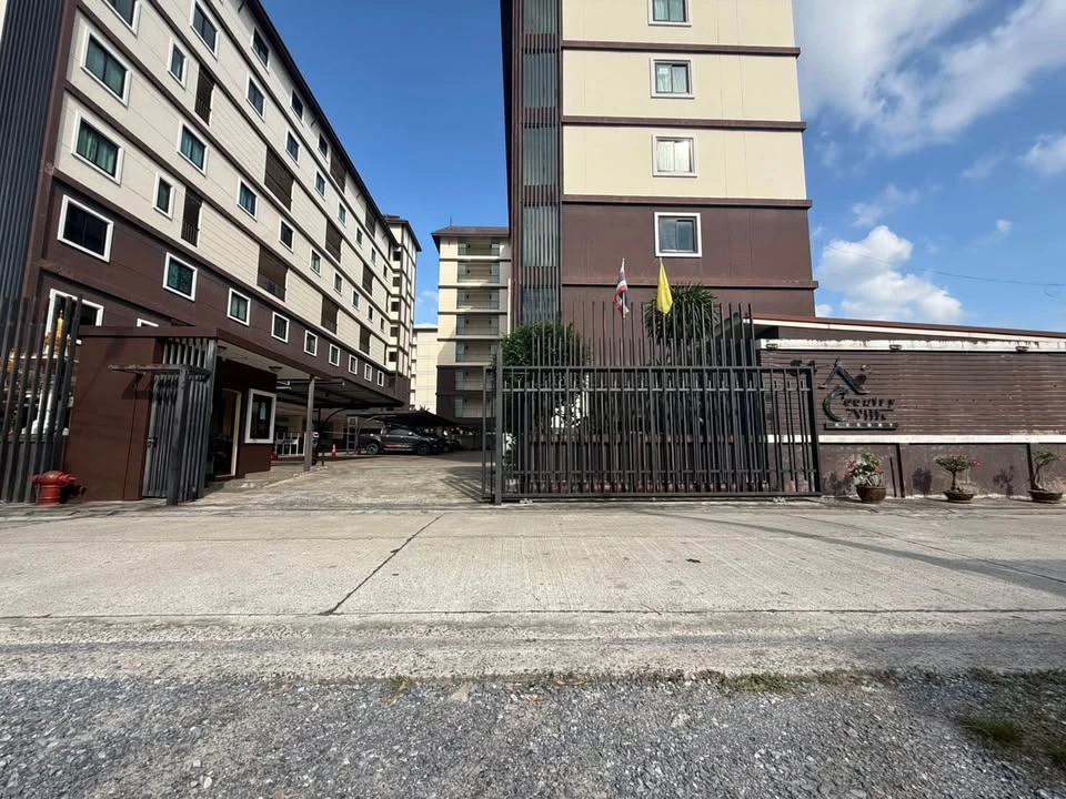 ให้เช่า  คันทรีวิลล์ รีสอร์ท คอนโดมิเนียม ห้องพร้อมอยู่ เฟอร์ + เครื่องใช้ไฟฟ้าพร้อม ราคาสบายกระเป๋า รีบจองเลยก่อนพลาด+++