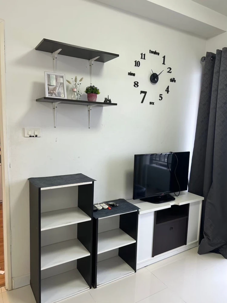 ให้เช่า ซัมเมอร์ การ์เดนท์ 1 ห้องนอน พื้นที่ใช้สอยเยอะ โซฟาตัวใหญ่น่านั่งสุดๆ รีบจองให้ไวเลย