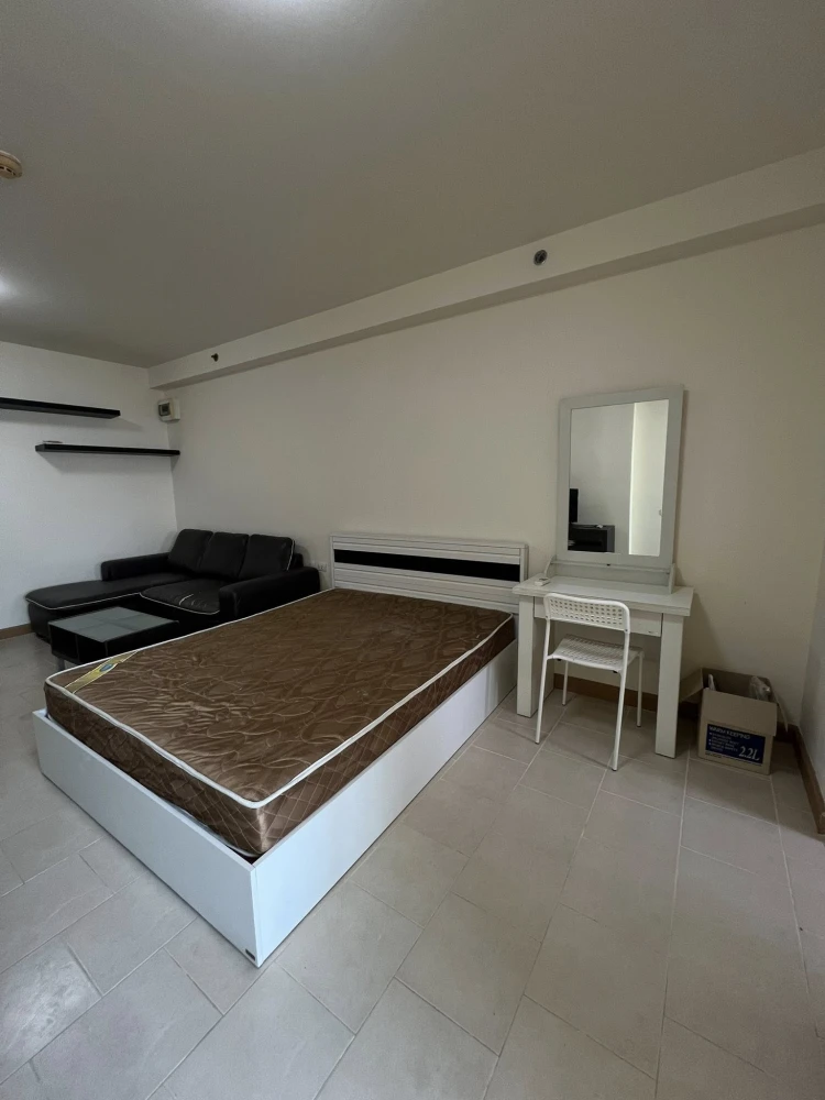 For rent: City Home Rattanathibet, Building 2, 14th floor, studio apartment with complete furniture set, at an amazing price.