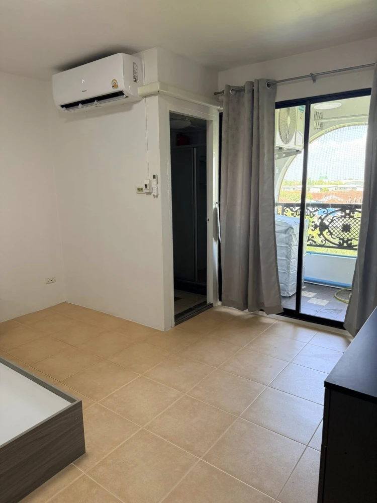 ให้เช่า ฌ็องเซลิเซ่ ติวานนท์  ชั้น 6 วิวระเบียงไม่ชนกับใคร ลมดี ไม่ร้อน พลาดแล้วจะเสียใจ