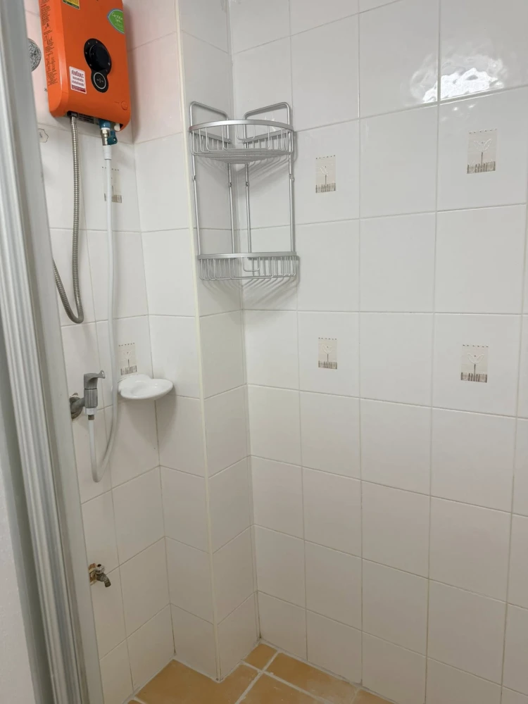 ให้เช่า ฌ็องเซลิเซ่ ติวานนท์  ชั้น 6 วิวระเบียงไม่ชนกับใคร ลมดี ไม่ร้อน พลาดแล้วจะเสียใจ