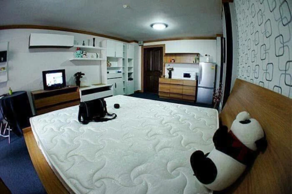 ให้เช่า ฌ็องเซลิเซ่ ติวานนท์ ตึก K ชั้น 5 ขนาด 33 ตรม ติดวอลเปเปอร์อย่างดี พร้อมเฟอร์เริ่ดๆ รีบคว้าไว้เลย