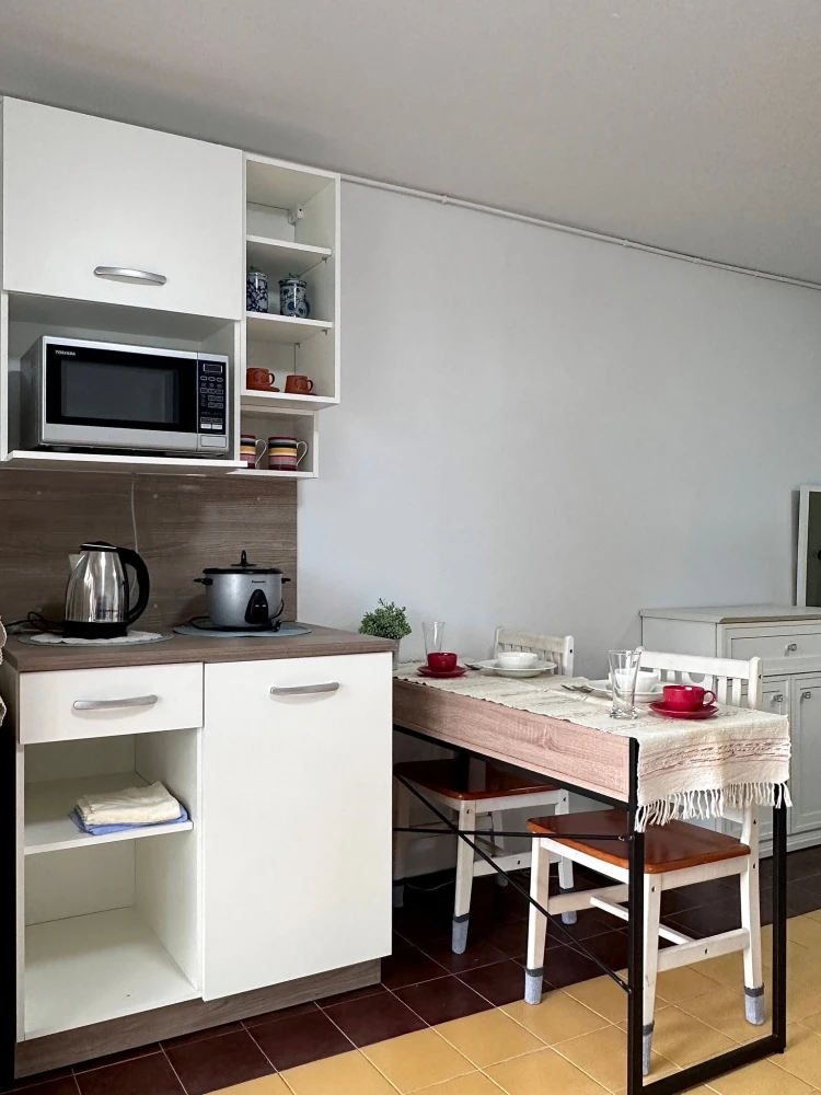 ให้เช่า ฌ็องเซลิเซ่ ติวานนท์ มีให้ครบทั้ง เฟอร์ แอร์ เครื่องใช้ไฟฟ้า ลากกระเป๋า พร้อมเข้าอยู่ได้เลย