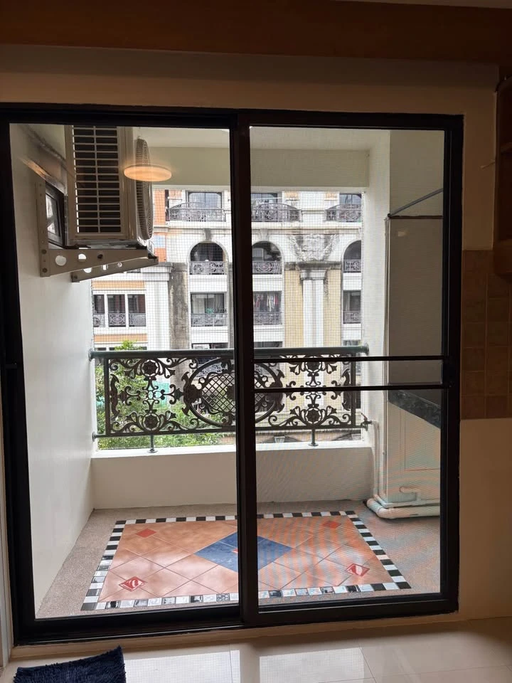 ให้เช่า ฌ็องเซลิเซ่ ติวานนท์  ห้องพร้อมเข้าอยู่ เฟอร์พร้อม ราคาสบายกระเป๋า จองเลย