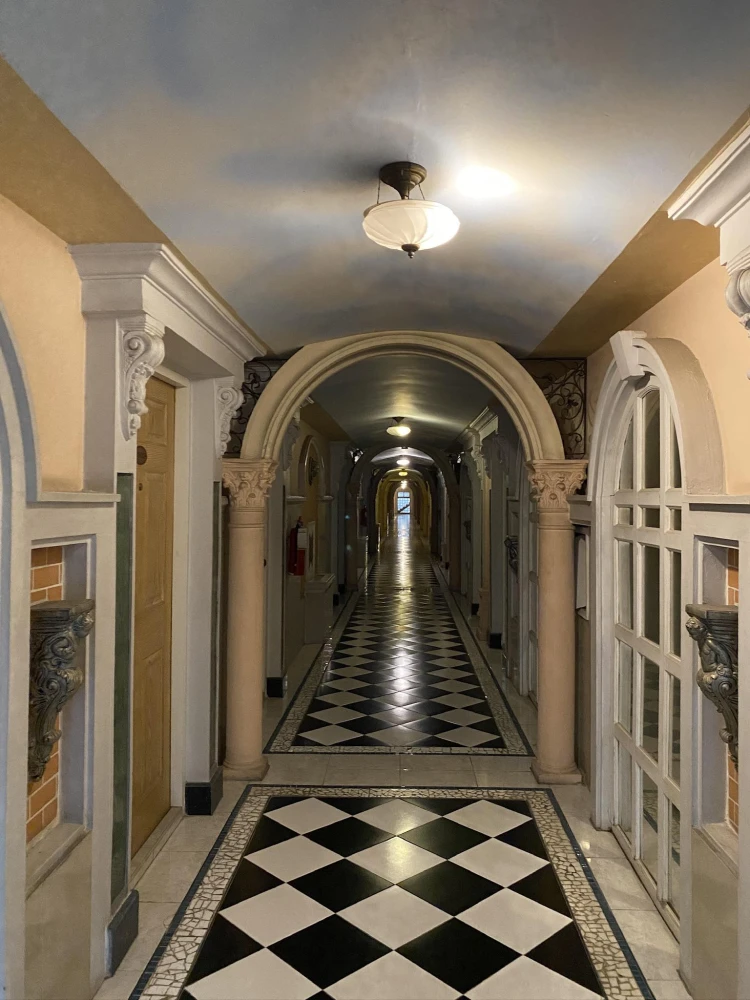 ให้เช่า ฌ็องเซลิเซ่ ติวานนท์ ห้องริมสุด เป็นส่วนตัว เงียบสงบ แสงดี อากาศถ่ายเท ห้องมีระเบียงทำหลังคากันแดดกันฝนเรียบร้อย ต้องจัดแล้ว