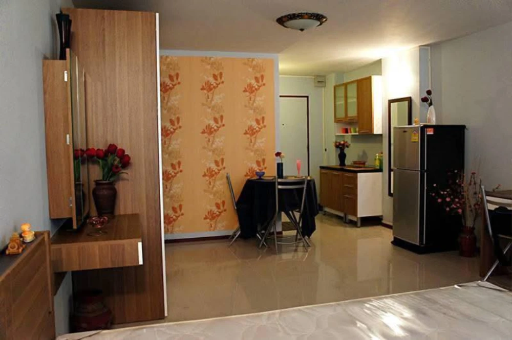 ให้เช่า ฌ็องเซลิเซ่ ติวานนท์ ห้องใหญ่พิเศษ 36 ตรม. วัสดุผสมผสานระหว่าง วัสดุแนว Crystal High-Gloss นวัตกรรมจากอิตาลี่ รีบจองเลย