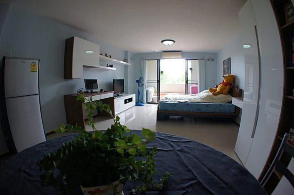 ให้เช่า ฌ็องเซลิเซ่ ติวานนท์ ห้องใหญ่พิเศษ 36 ตรม. วัสดุผสมผสานระหว่าง วัสดุแนว Crystal High-Gloss นวัตกรรมจากอิตาลี่ รีบจองเลย