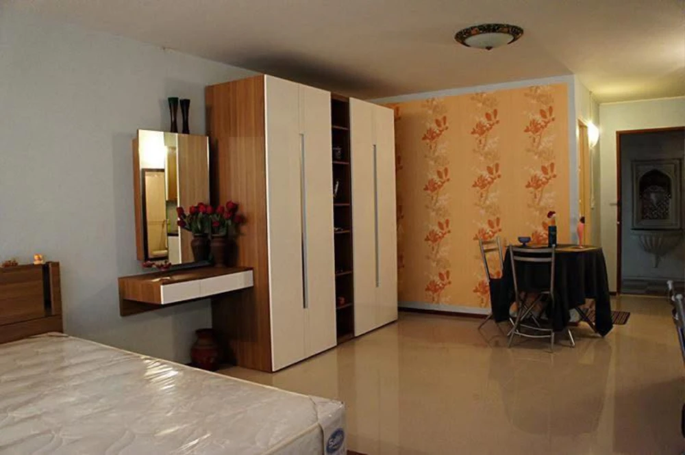 ให้เช่า ฌ็องเซลิเซ่ ติวานนท์ ห้องใหญ่พิเศษ 36 ตรม. วัสดุผสมผสานระหว่าง วัสดุแนว Crystal High-Gloss นวัตกรรมจากอิตาลี่ รีบจองเลย