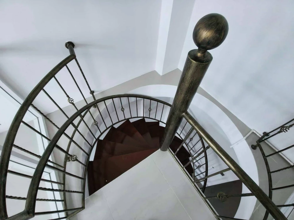 ให้เช่า ฌ็องเซลิเซ่ แจ้งวัฒนะ คอนโด 2 ชั้น ทำเลทอง รวมกัน 65 ตารางเมตร ไม่จองไหวหรอ