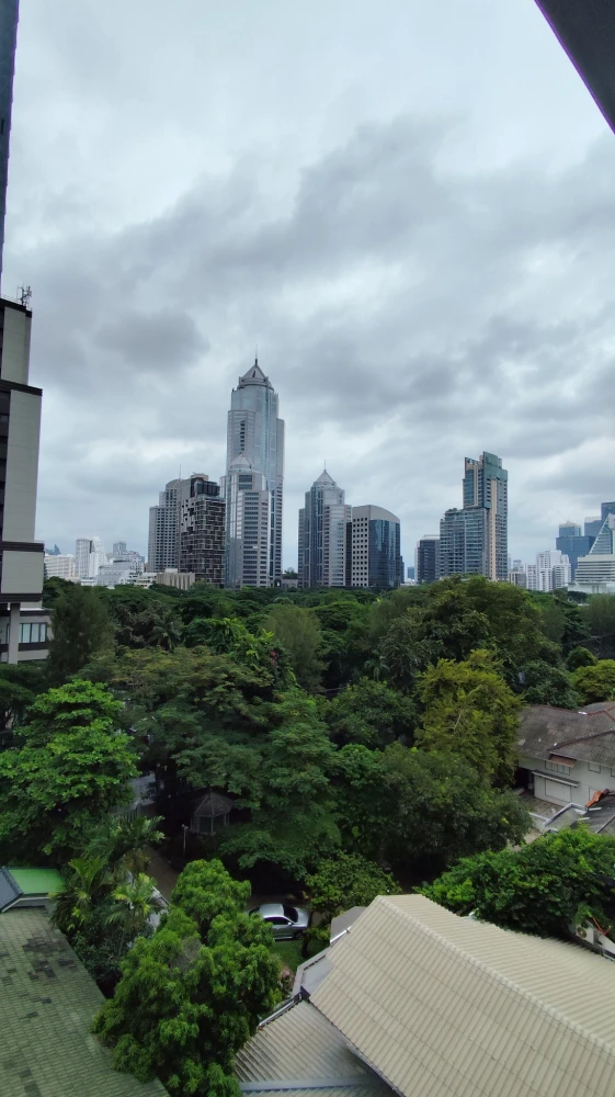 ให้เช่า ณ วรา เรสซิเดนซ์ คอนโด 2 ห้องนอน (ห้องมุม) ห้องใหญ่อยู่สบาย ไม่อึดอัด สนใจจองเลย