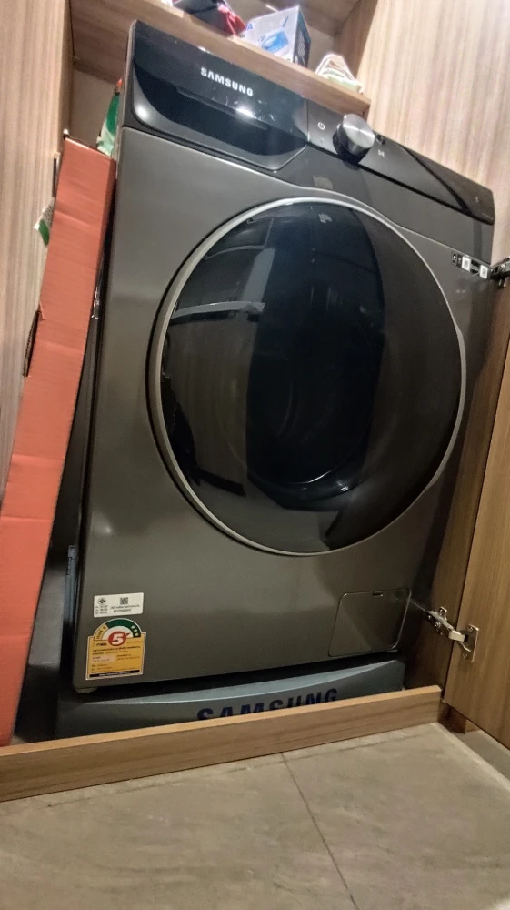 ให้เช่า ณ วรา เรสซิเดนซ์ คอนโด 2 ห้องนอน (ห้องมุม) ห้องใหญ่อยู่สบาย ไม่อึดอัด สนใจจองเลย