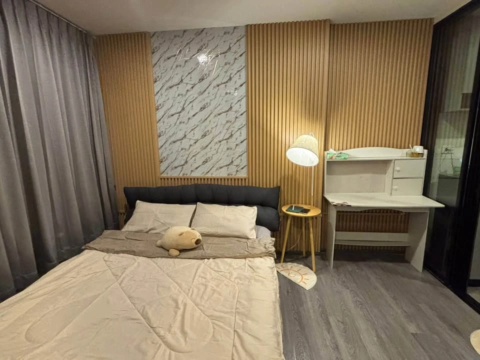 For rent: The Origin Sukhumvit-Sai Luat E22 station, 2nd floor, 22 sq.m. Nicely decorated with built-in furniture, very livable. Book now!