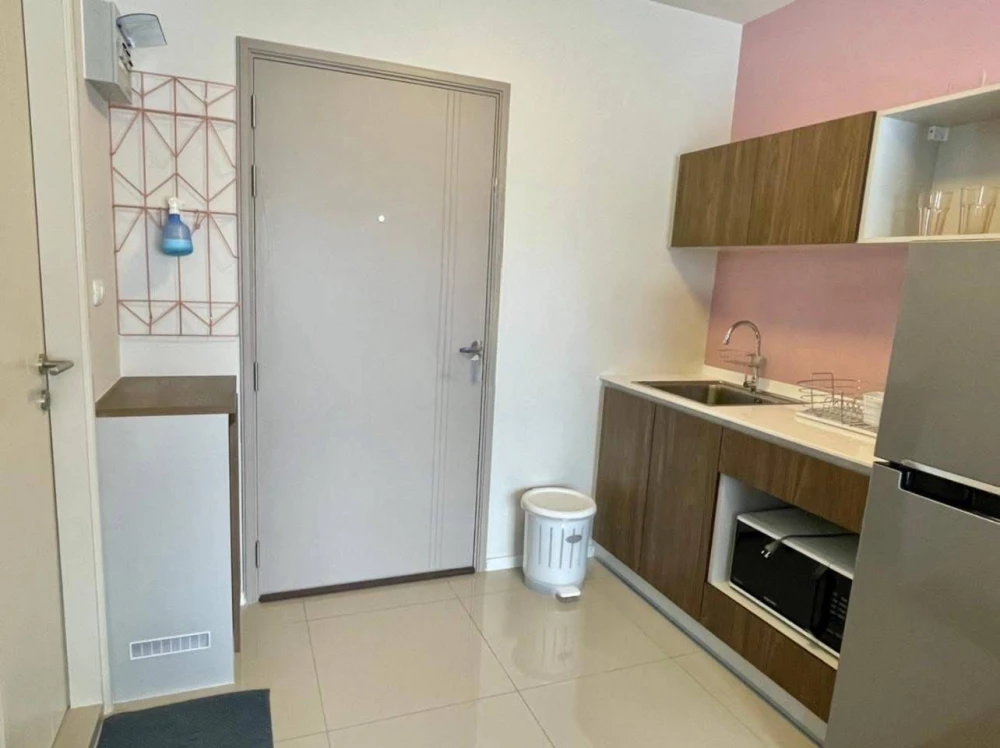 ให้เช่า ดีคอนโด คอนโดบลิซ  ห้องพร้อมอยู่ ราคาสบายกระเป๋า เฟอร์พร้อม + เครื่องใช้ไฟฟ้าครบ จองเลยก่อนพลาด!!!